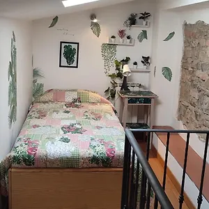 https://la-casina-via-degli-dei.it-tuscanyhotel.com