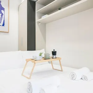 https://easylife-moderno-rifugio-in-zona-bocconi.it-lombardy.com